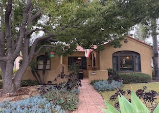 904 N Olive St, Santa Ana, CA 92703
