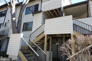 9936 Hellingly Place Unit 141, Montgomery Village, MD 20886