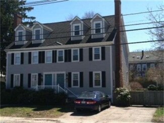 31 Pond St, Newburyport, MA 01950
