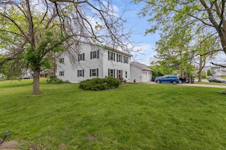 2634 Smithfield Dr, Fitchburg, WI 53719