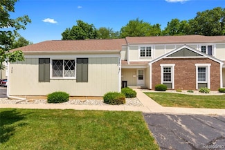2764 Walden Woods Blvd Unit 18, Jackson, MI 49201