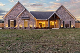 169 Andrews St, Kilgore, TX 75662