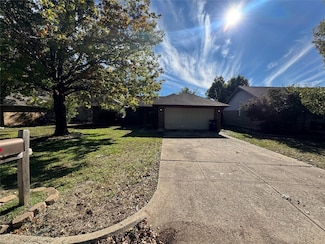 706 Paintbrush Dr, Keller, TX 76248