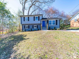 8208 Doverdale Ln, Charlotte, NC 28217