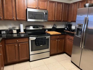 8850 NW 97th Ave Unit 104, Medley, FL 33178