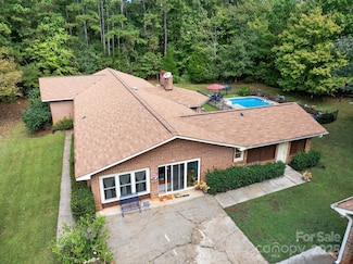 12 Dennis Ln, Blythewood, SC 29016