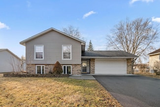 10561 102nd Place N, Maple Grove, MN 55369