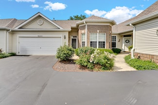 16203 Powderhorn Lake Way Unit 7, Crest Hill, IL 60403