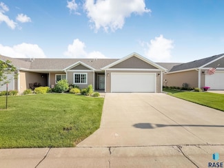 6408 W Maxwell Place, Sioux Falls, SD 57107