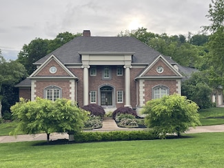 384 Lake Valley Dr, Franklin, TN 37069