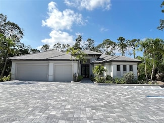 4472 Pine Ridge Rd, Naples, FL 34119