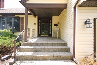 33 Vermont Ave, Port Monmouth, NJ 07758