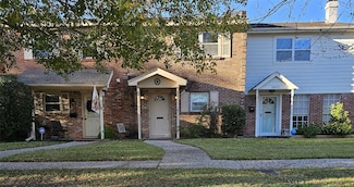 1809 Saxony Ln, Houston, TX 77058