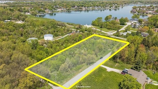 9009 E 123rd Ave, Crown Point, IN 46307