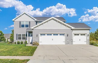 202 Capitol St, Savoy, IL 61874