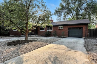 3114 Templeton Gap Rd, Colorado Springs, CO 80907