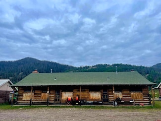 120 Sherry Ln, Platoro, CO 81120