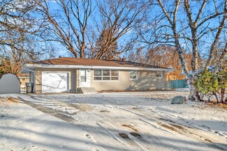 2680 Western Ave N, Saint Paul, MN 55113