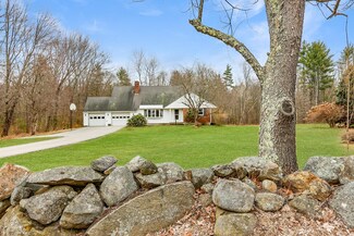 623 Borough Rd, Pembroke, NH 03275