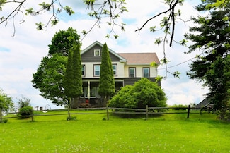 4522 New York 9g, Germantown, NY 12526