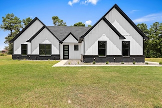 193 Sammons Ln, Longview, TX 75603