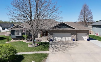 2920 Dover Dr, Norfolk, NE 68701