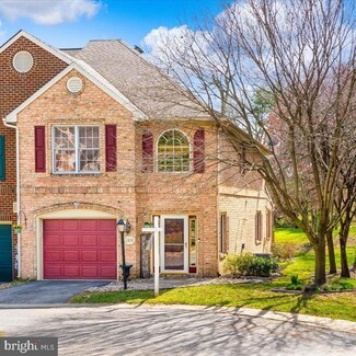1215 Lindsay Ln, Hagerstown, MD 21742