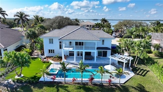 266 Riverway Dr, Vero Beach, FL 32963