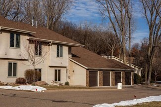 921 Oakwood Heights Cir Unit 8, Eagan, MN 55123