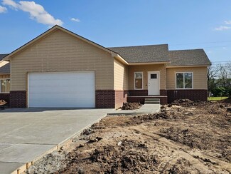 5830 N Newport Ct, Park City, KS 67219