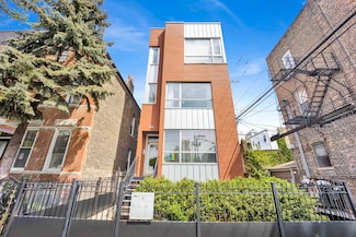 2414 W Iowa St Unit 2, Chicago, IL 60622