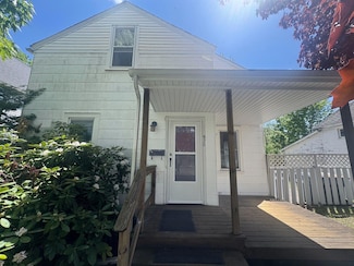 928 Phoenix St, South Haven, MI 49090