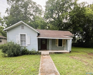 517 12th Ave NW, Decatur, AL 35601