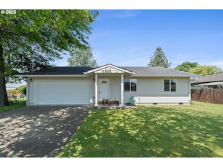 3606 Walnut Ln, Tillamook, OR 97141