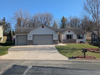 2086 20th St, Zumbrota, MN 55992
