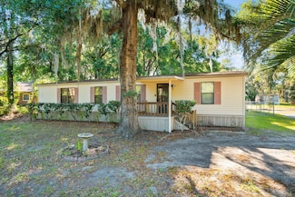 3 Santee Ln, Beaufort, SC 29906