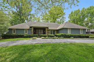 1911 Romany Rd, Mission Hills, KS 66208
