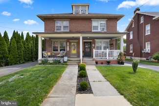 59 Locust Grove Rd, York, PA 17402