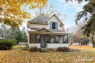 820 Lugers Rd, Holland, MI 49423