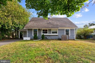 65 Babbitt Ln, Willingboro, NJ 08046