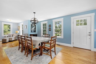 15 Lewis Ct, Hingham, MA 02043