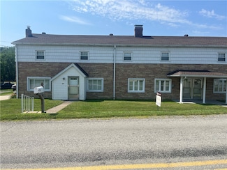 451 Joffre Cherry Valley Rd, Burgettstown, PA 15021
