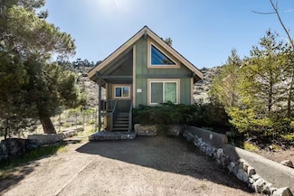 917 Walnut Trail, Frazier Park, CA 93225