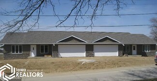 404 Davenport St, Audubon, IA 50025