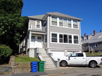 15-17 Mechanic St, Newton, MA 02464