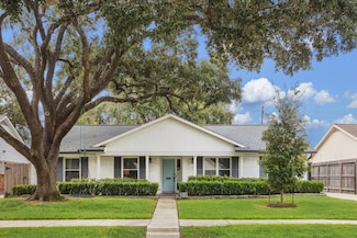 3026 Ann Arbor Dr, Houston, TX 77063