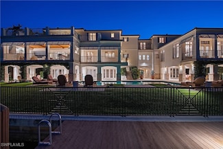 2001 4th St S, Naples, FL 34102
