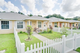 4613 College Dr, Orlando, FL 32811