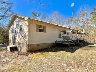 1803 Elkins Rd, Kodak, TN 37764