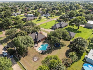 115 Ridge Oak Dr, Red Oak, TX 75154